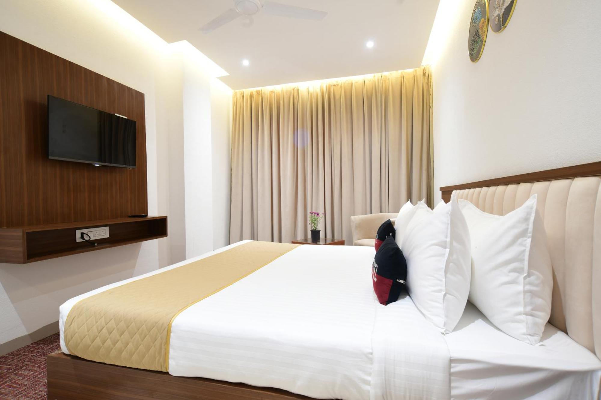 Aceotel Premier, Vijay Nagar インドール エクステリア 写真