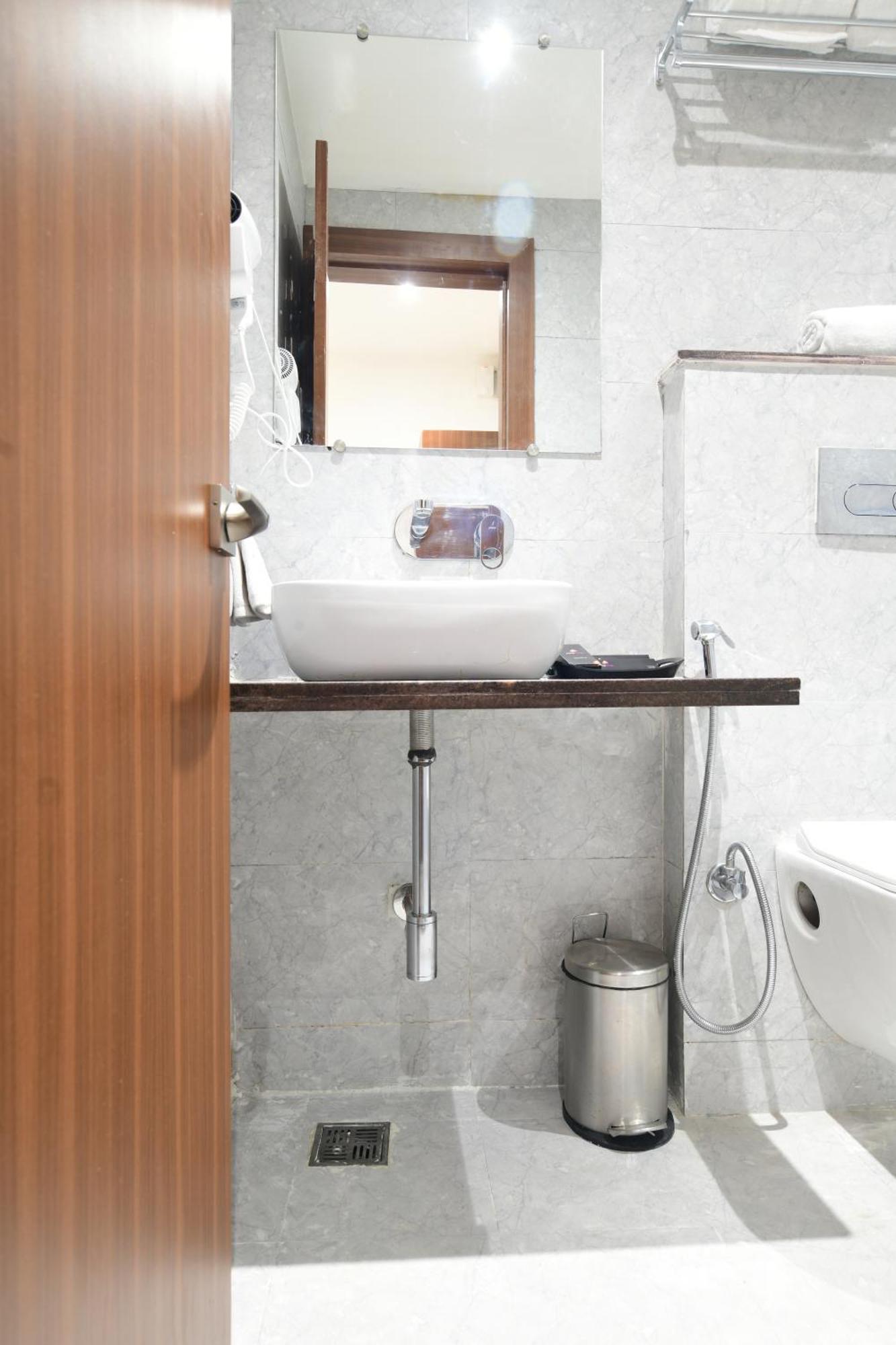 Aceotel Premier, Vijay Nagar インドール エクステリア 写真